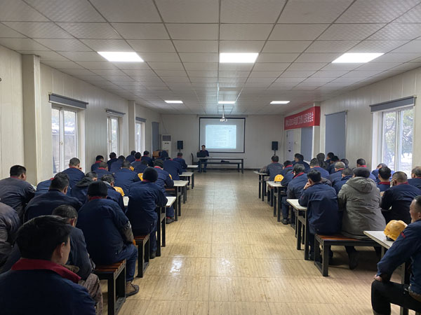 鋼構公司開展節后復工安全教育培訓