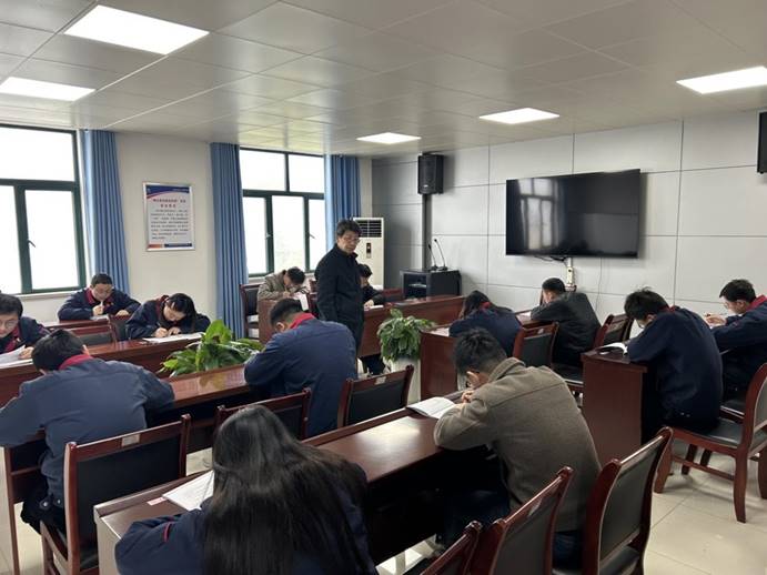 建材公司、檢測公司聯(lián)合開展管理人員業(yè)務提升考試